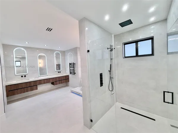 $1,725,000 | 19880 Southwest 134th Avenue, Miami, FL 33177