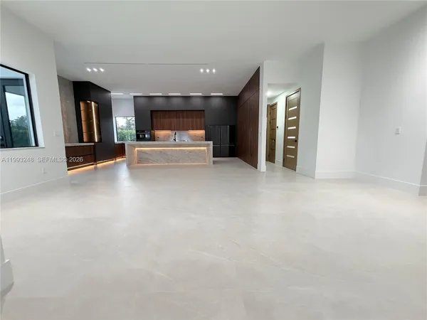 $1,725,000 | 19880 Southwest 134th Avenue, Miami, FL 33177