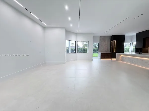 $1,725,000 | 19880 Southwest 134th Avenue, Miami, FL 33177