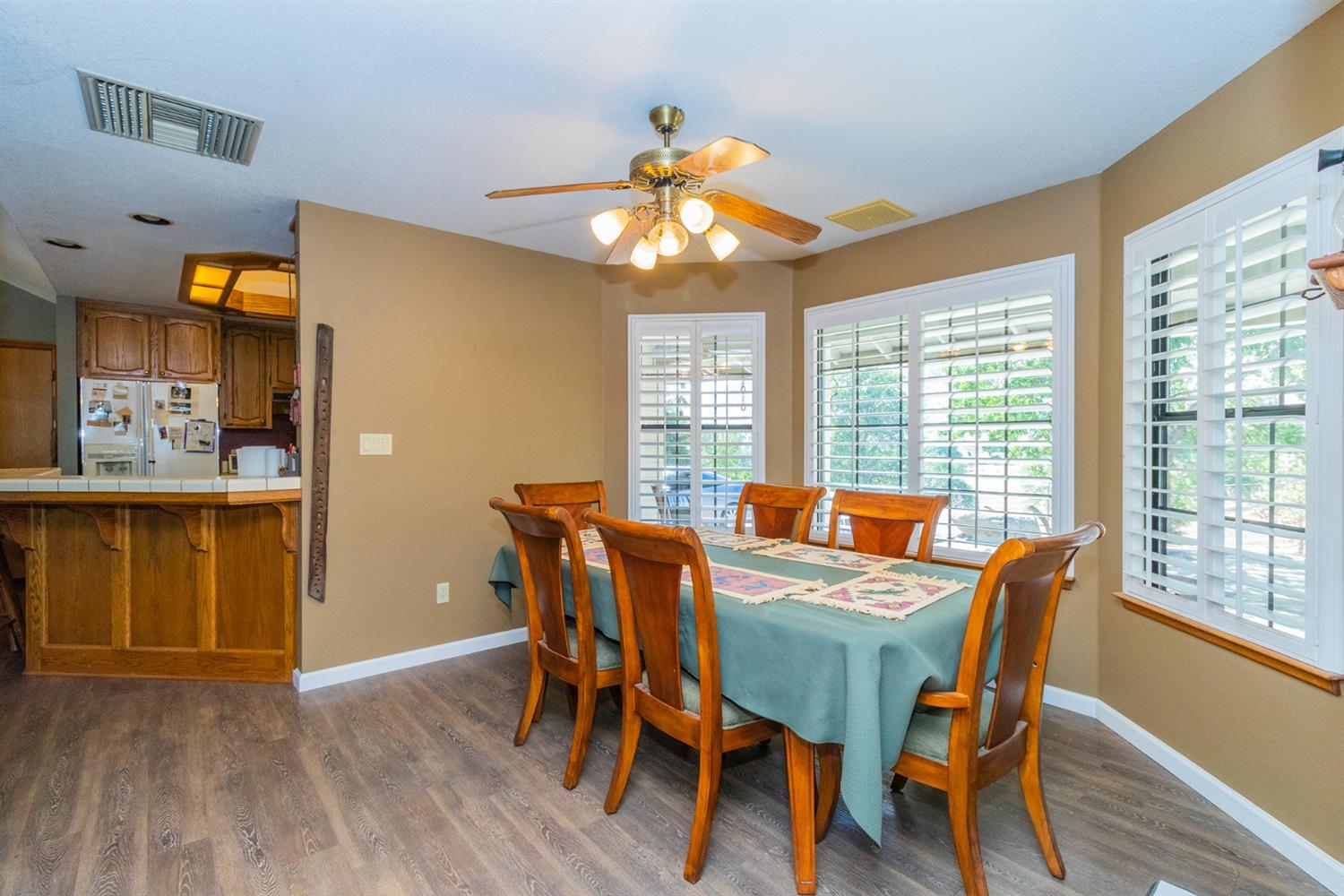 22754 Homestead Road Clovis, CA 93619 - Photo 13 of 23 Gallery Image 13