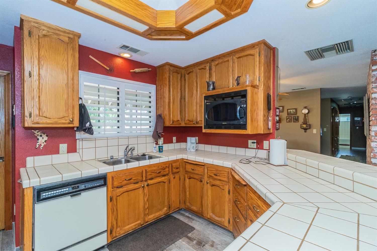 22754 Homestead Road Clovis, CA 93619 - Photo 14 of 23 Gallery Image 14