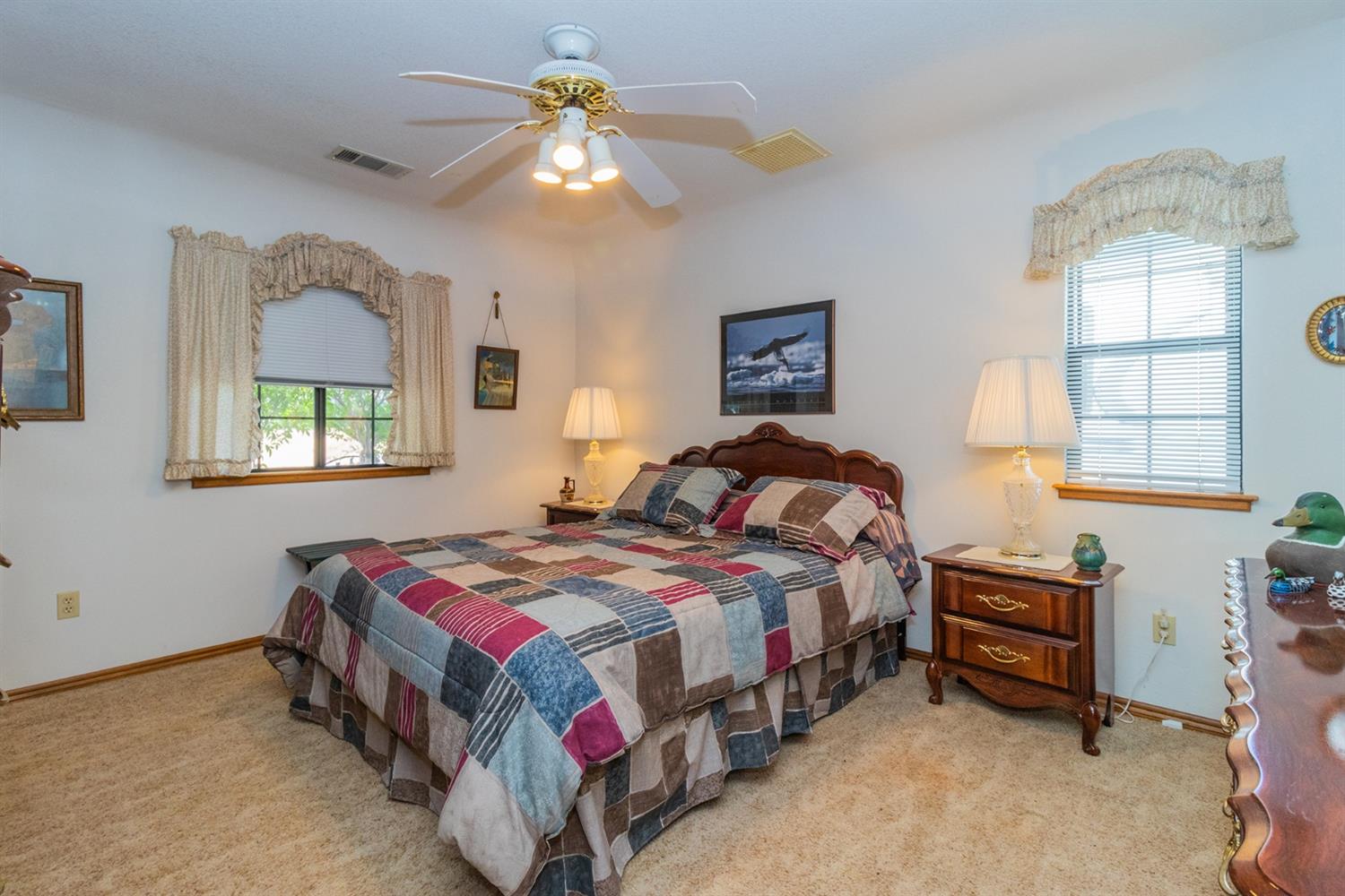 22754 Homestead Road Clovis, CA 93619 - Photo 19 of 23 Gallery Image 19