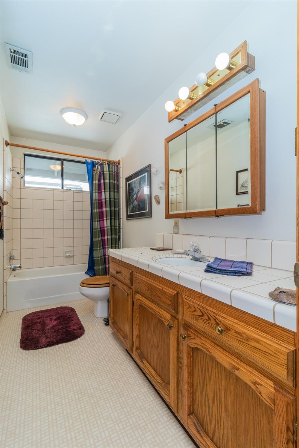 22754 Homestead Road Clovis, CA 93619 - Photo 20 of 23 Gallery Image 20