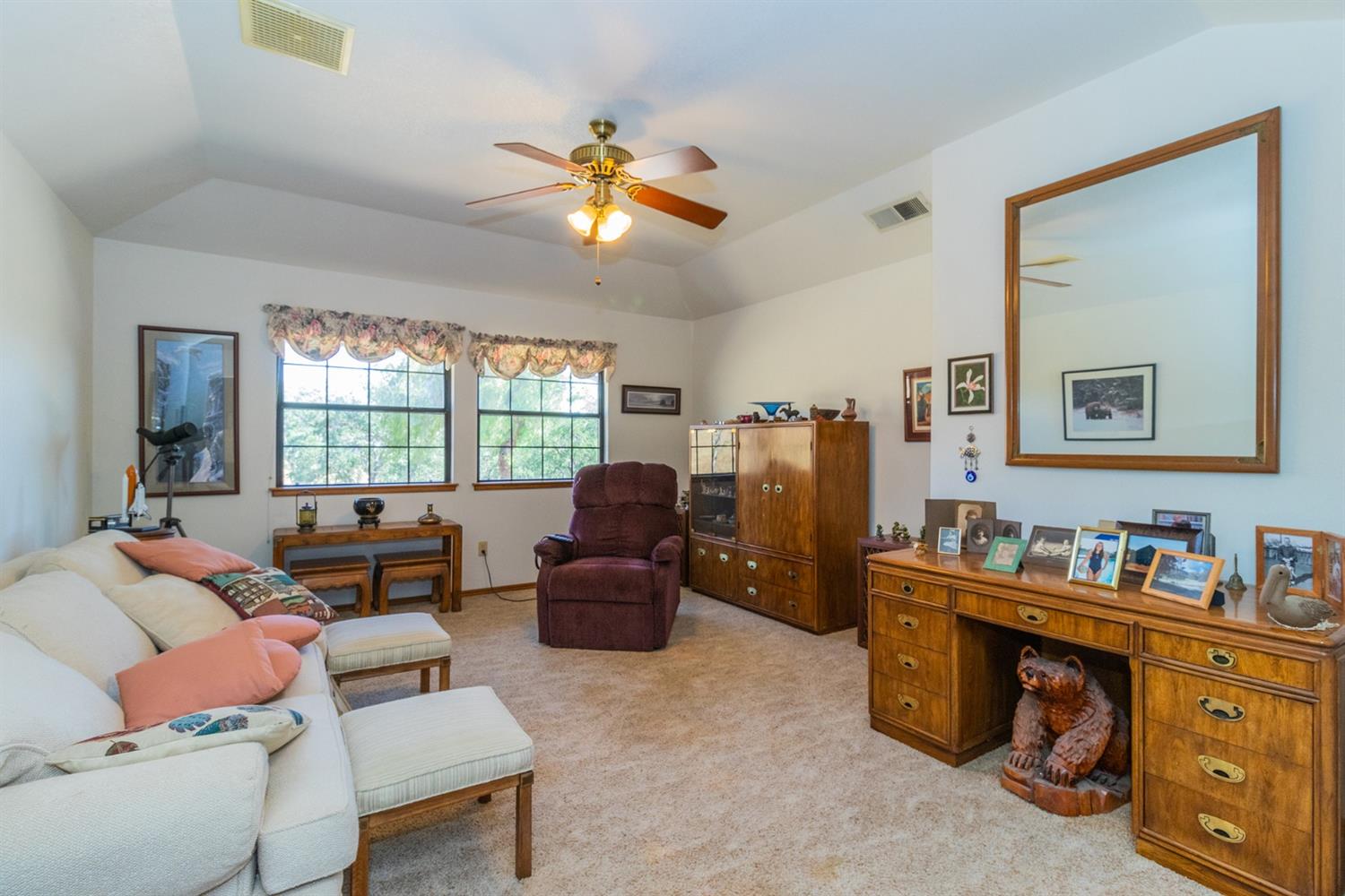 22754 Homestead Road Clovis, CA 93619 - Photo 10 of 23 Gallery Image 10