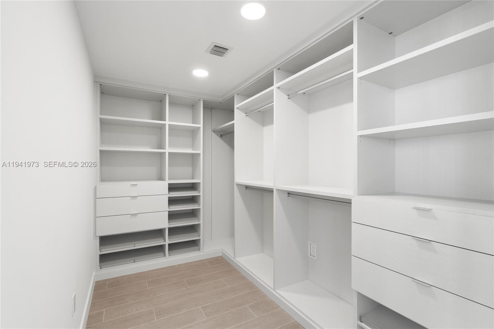 500 Alton Road, Unit 2101/02 Miami Beach, FL 33139 - Photo 20 of 98