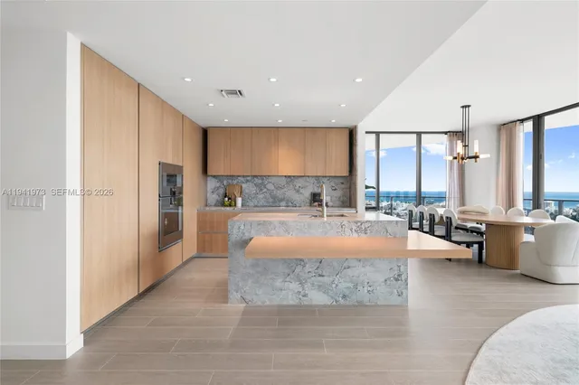 $60,000 | 500 Alton Road, Unit 2101/02, Miami Beach, FL 33139