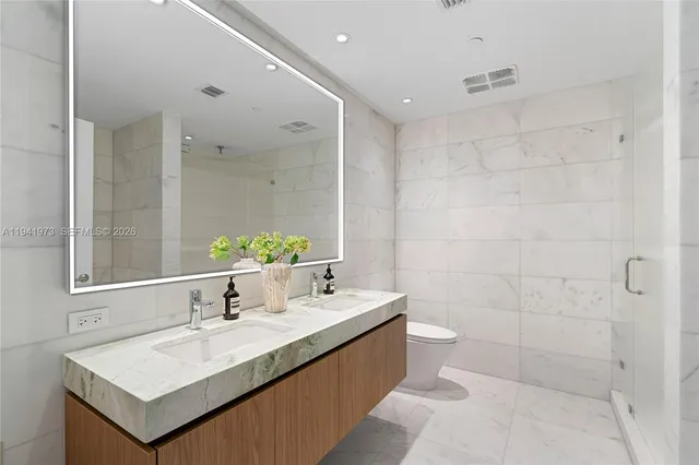 $60,000 | 500 Alton Road, Unit 2101/02, Miami Beach, FL 33139