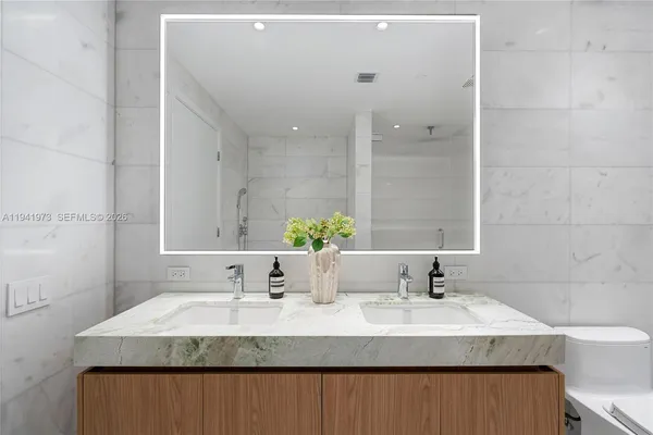 $60,000 | 500 Alton Road, Unit 2101/02, Miami Beach, FL 33139