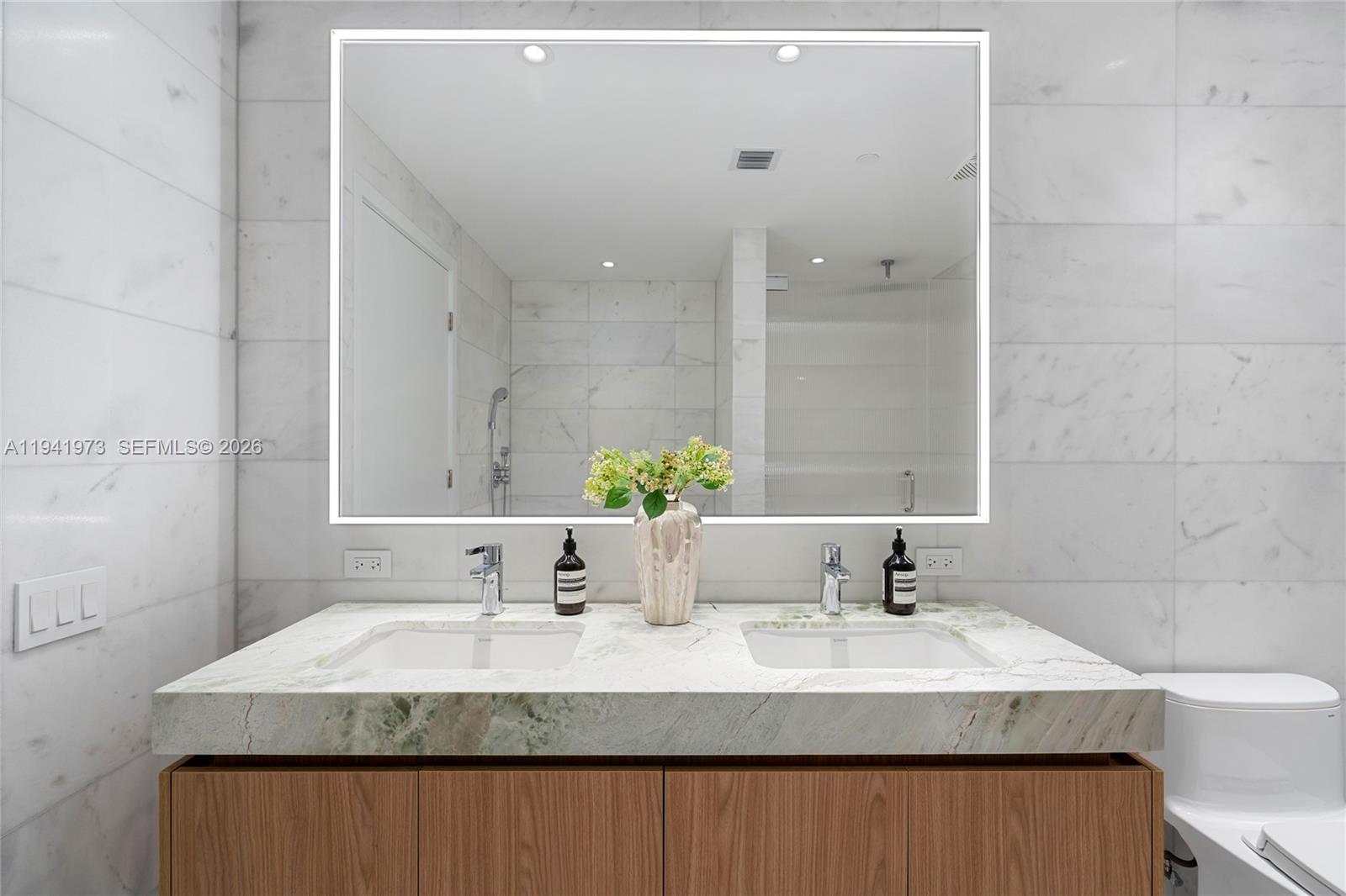 500 Alton Road, Unit 2101/02 Miami Beach, FL 33139 - Photo 59 of 98