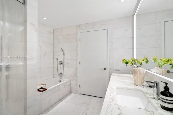 $60,000 | 500 Alton Road, Unit 2101/02, Miami Beach, FL 33139