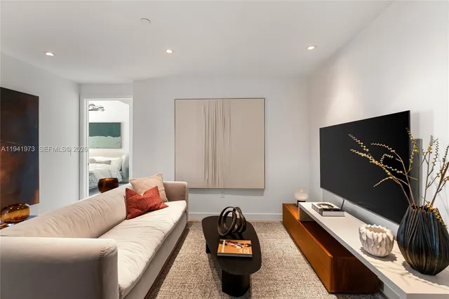 $60,000 | 500 Alton Road, Unit 2101/02, Miami Beach, FL 33139