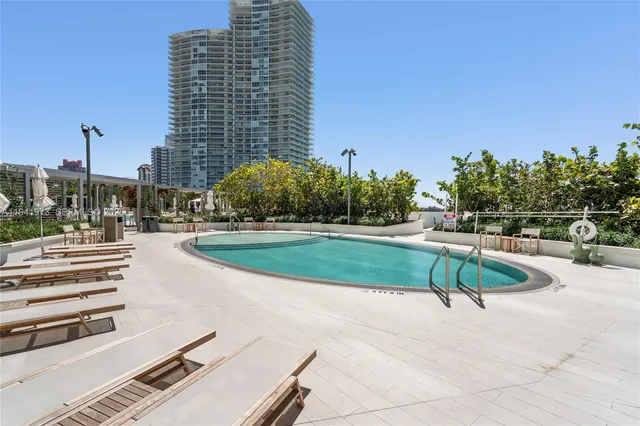 $60,000 | 500 Alton Road, Unit 2101/02, Miami Beach, FL 33139