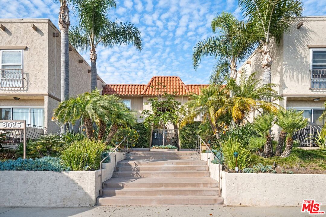 8025 Redlands Street, Unit 17 Playa del Rey, CA 90293 - Photo 1 of 15 Gallery Image 1