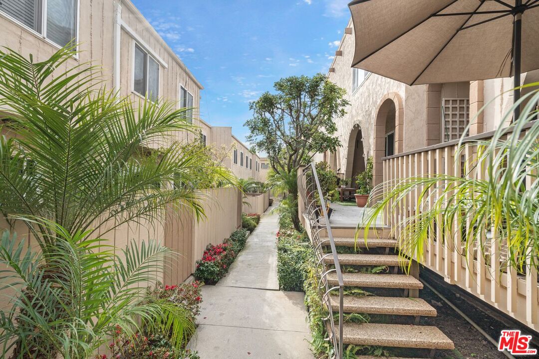 8025 Redlands Street, Unit 17 Playa del Rey, CA 90293 - Photo 15 of 15 Gallery Image 15