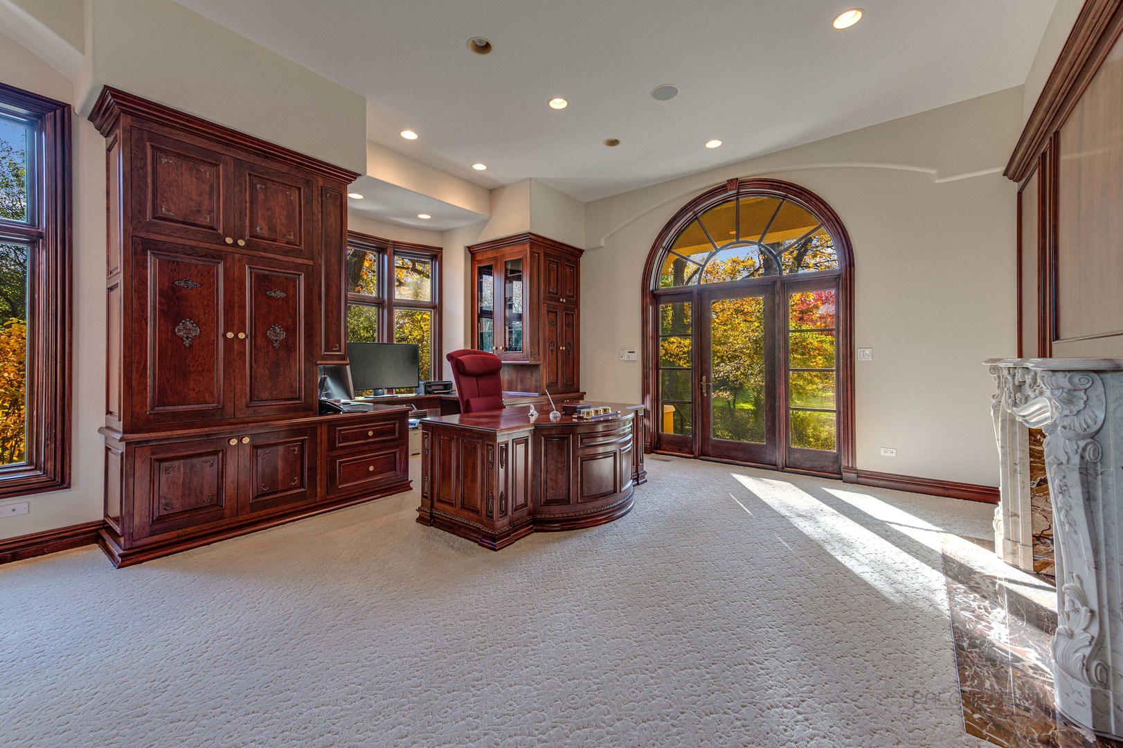 10 West Westleigh Road Lake Forest, IL 60045 - Photo 16 of 59 a living room with furniture and a large window