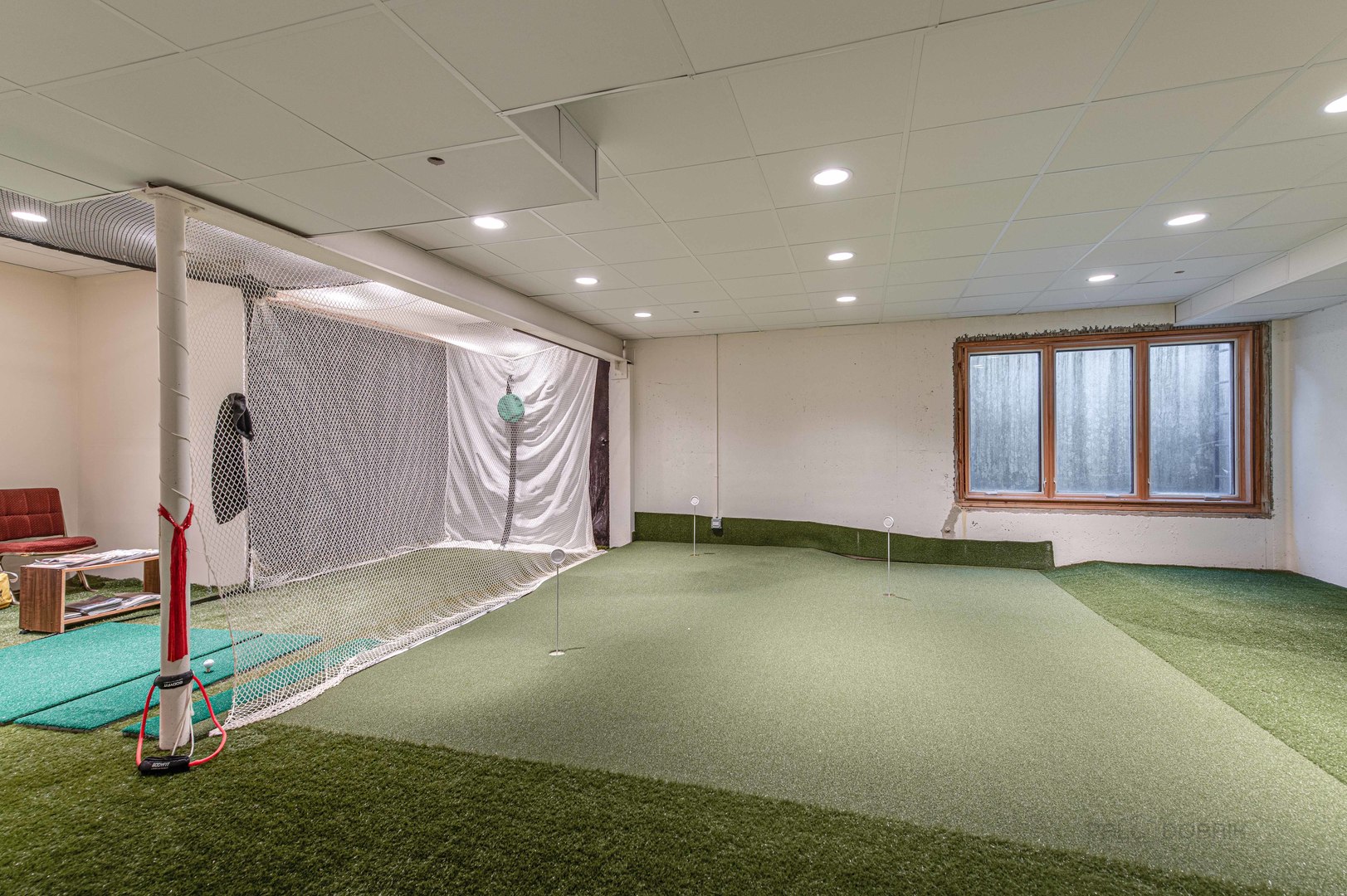 10 West Westleigh Road Lake Forest, IL 60045 - Photo 53 of 59 a view of an empty room with window