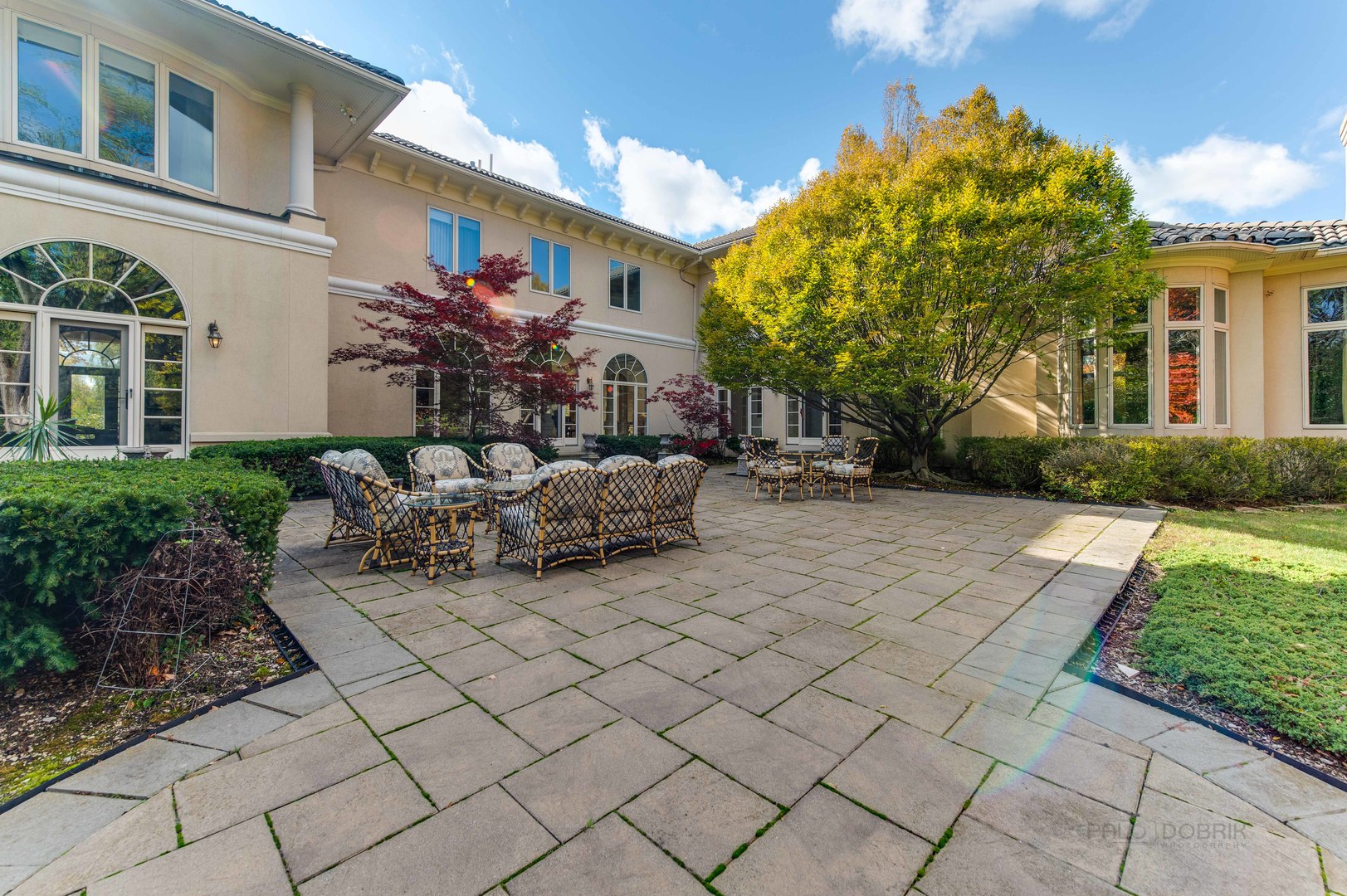 10 West Westleigh Road Lake Forest, IL 60045 - Photo 54 of 59 a view of a house with backyard and a tree