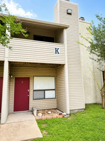 $1,300 | 1902 Dartmouth Street, Unit K2, College Station, TX 77840