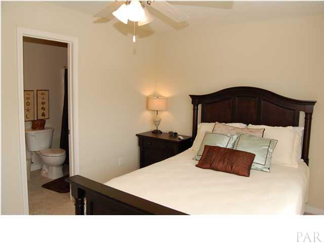 15926 Innerarity Point Road Pensacola, FL 32507 - Photo 16 of 21