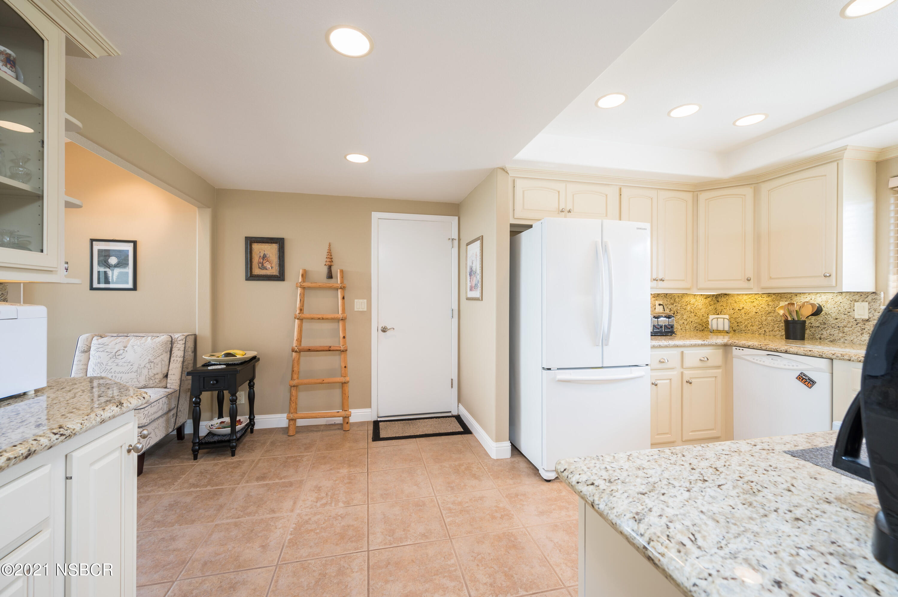 4180 Oakwood Road Lompoc, CA 93436 - Photo 14 of 38 4180 Oakwood Rd Lompoc CA-print-014-011-