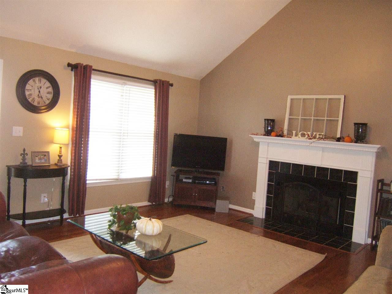 18 Fitzpatrick Court Fountain Inn, SC 29644 - Photo 3 of 30 Gallery Image 3