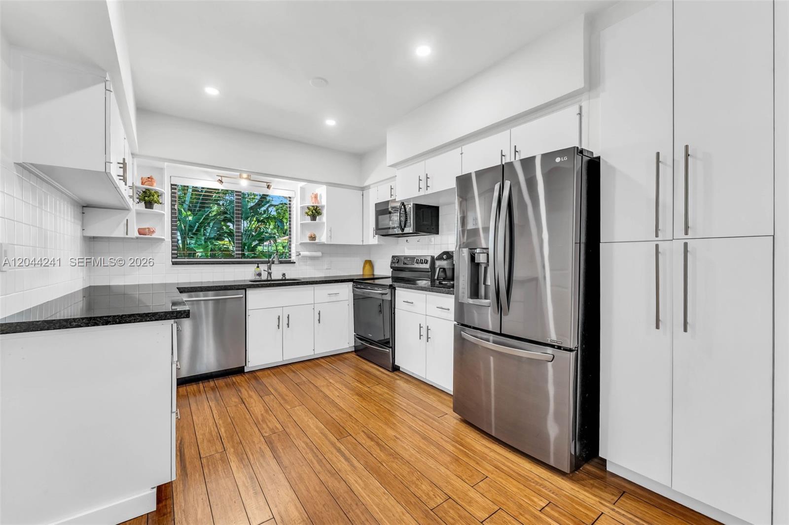 2220 Southwest 25th Street Miami, FL 33133 - Photo 11 of 24