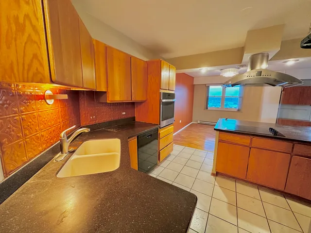 $239,000 | 141 North La Grange Road, Unit 602, La Grange, IL 60525