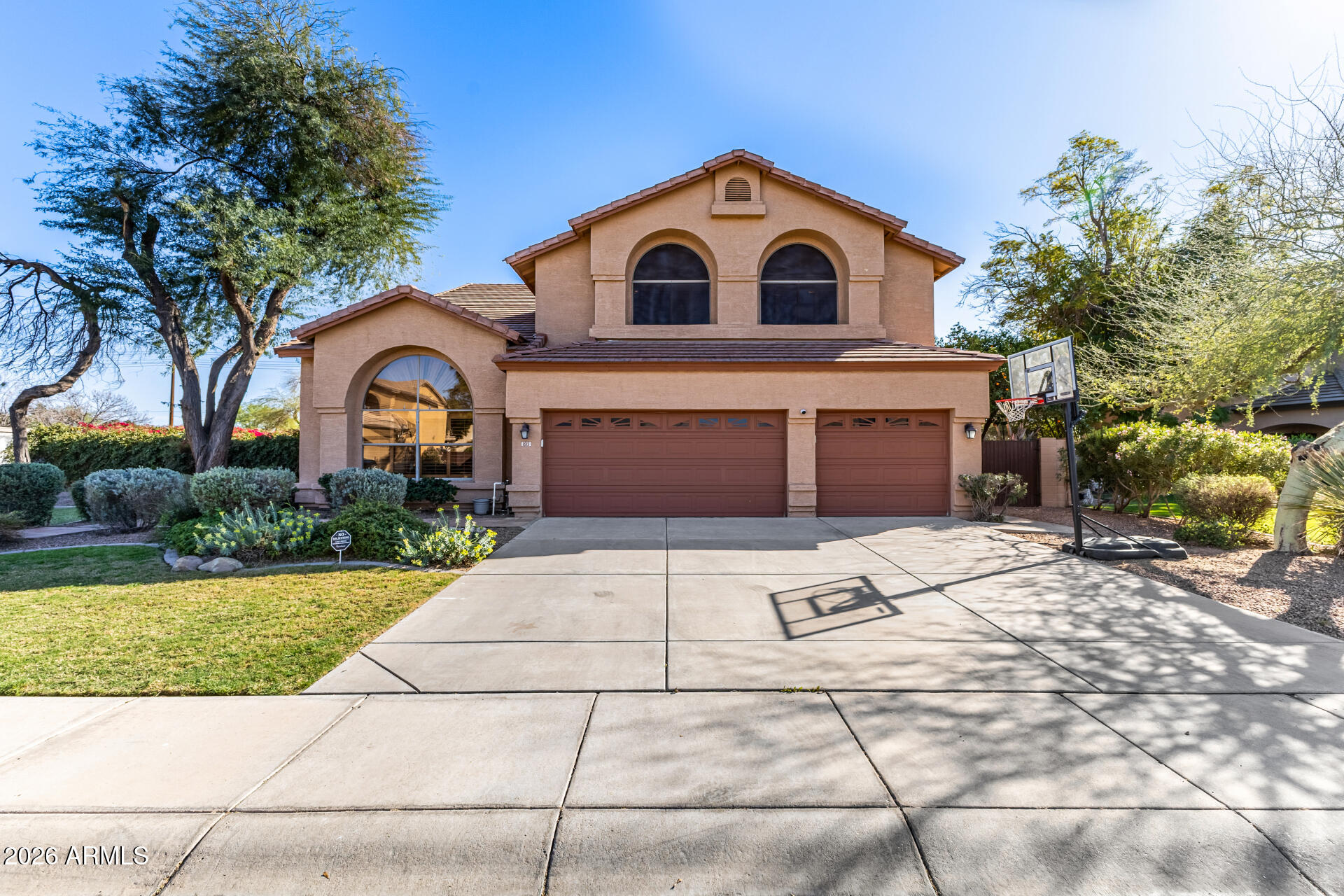 1015 East Liberty Lane Gilbert, AZ 85296 - Photo 3 of 50 1 - Liberty