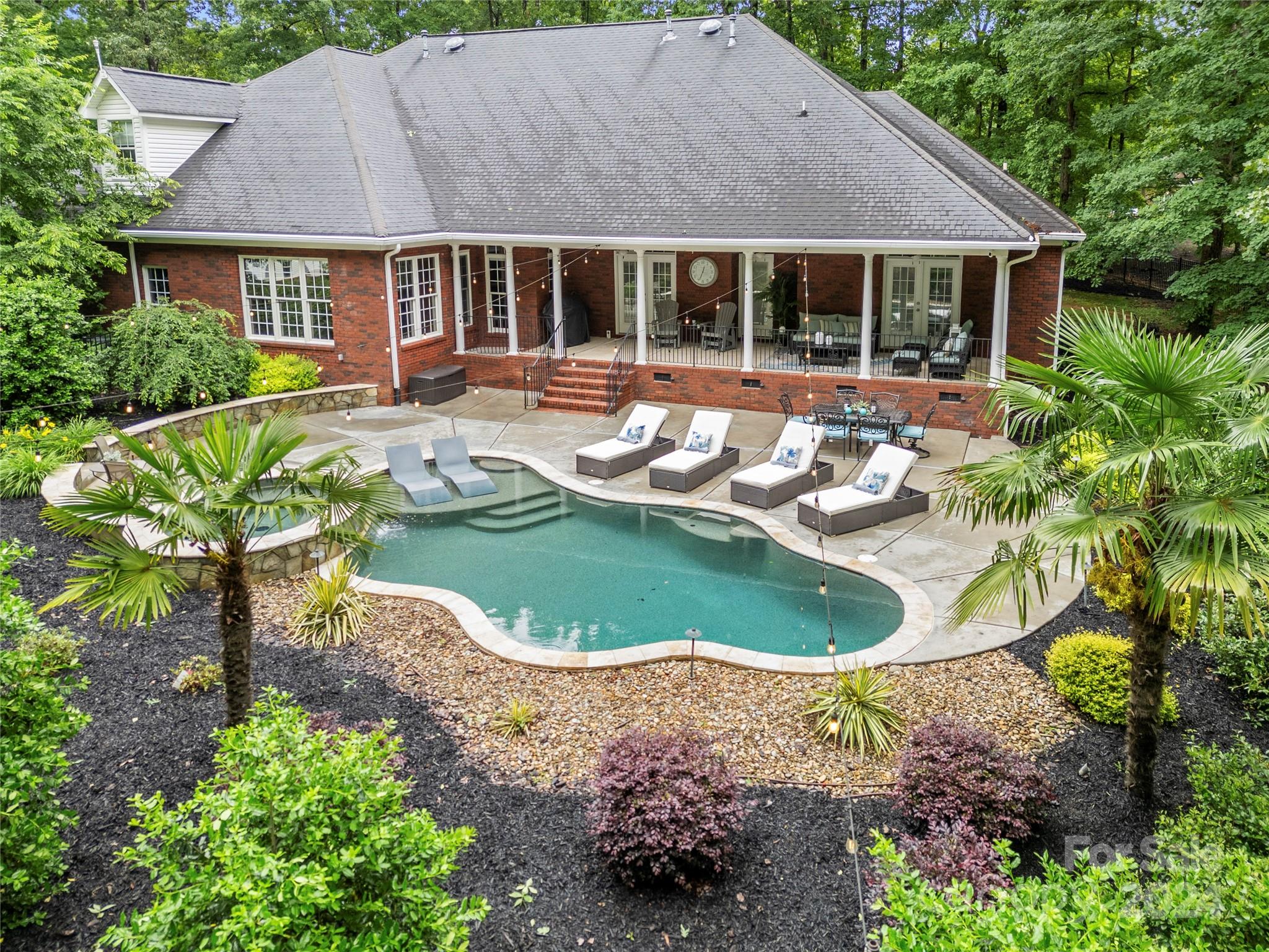 116 Generals Way Clover, SC 29710 - Photo 5 of 48 Gallery Image 5
