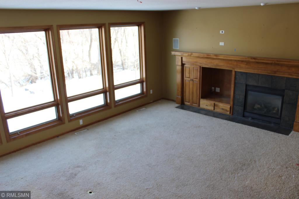 7644 Ridgeview Way Chanhassen, MN 55317 - Photo 6 of 16 Gallery Image 6