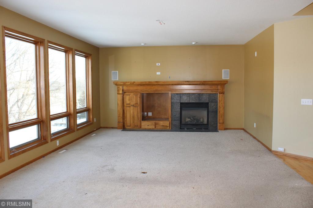 7644 Ridgeview Way Chanhassen, MN 55317 - Photo 7 of 16 Gallery Image 7