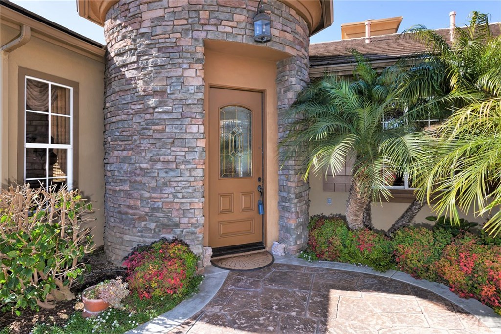 6069 Cannich Road Riverside, CA 92507 - Photo 4 of 29