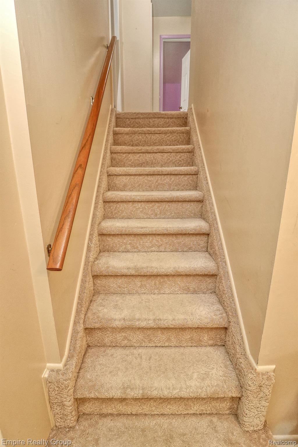 28871 Farmington Road Farmington, MI 48334 - Photo 24 of 43