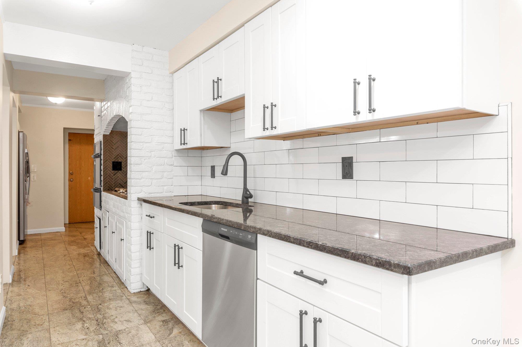 295 Plain Court, Unit RIGHT Franklin Square, NY 11010 - Photo 8 of 17