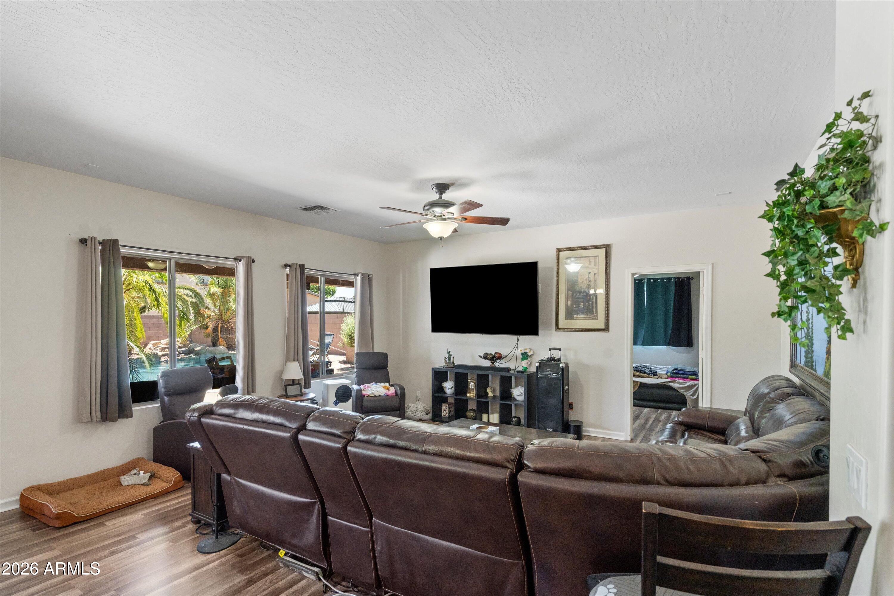 9630 Barley Road Florence, AZ 85132 - Photo 22 of 49 23-Family Room