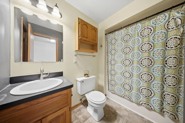 $280,000 | 300 Forest Drive, Kirkland, IL 60146