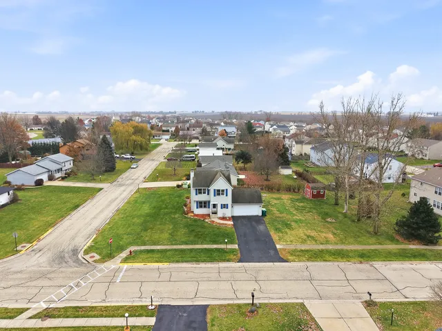 $280,000 | 300 Forest Drive, Kirkland, IL 60146