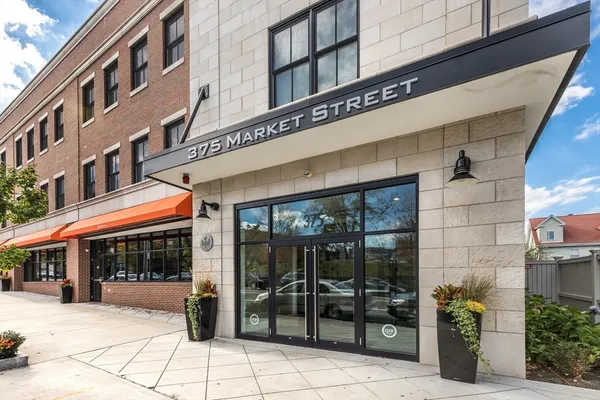 $4,200 | 375 Market Street, Unit 402, Boston, MA 02135