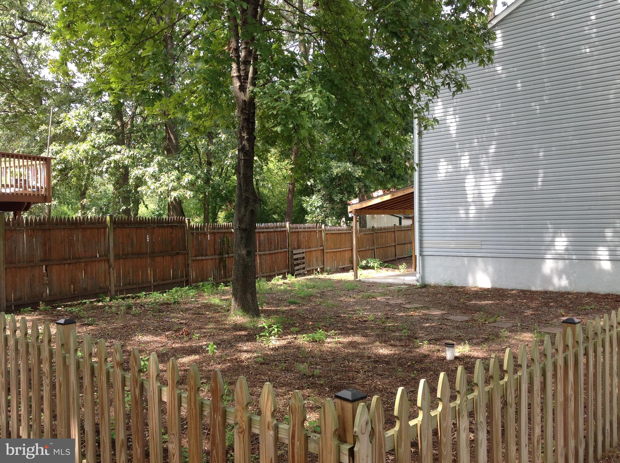 970 Point Pleasant Road Glen Burnie, MD 21060 - Photo 3 of 44 Fully fenced back yard