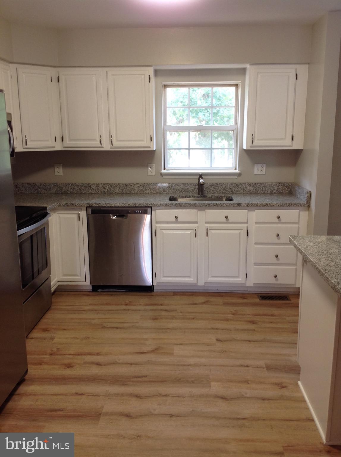970 Point Pleasant Road Glen Burnie, MD 21060 - Photo 6 of 44 Newly renovated kitchen