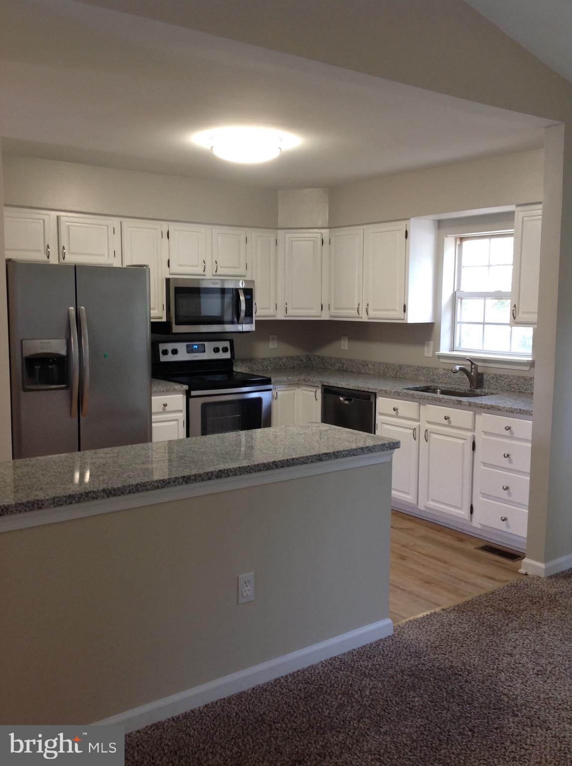 970 Point Pleasant Road Glen Burnie, MD 21060 - Photo 7 of 44 Granite countertops