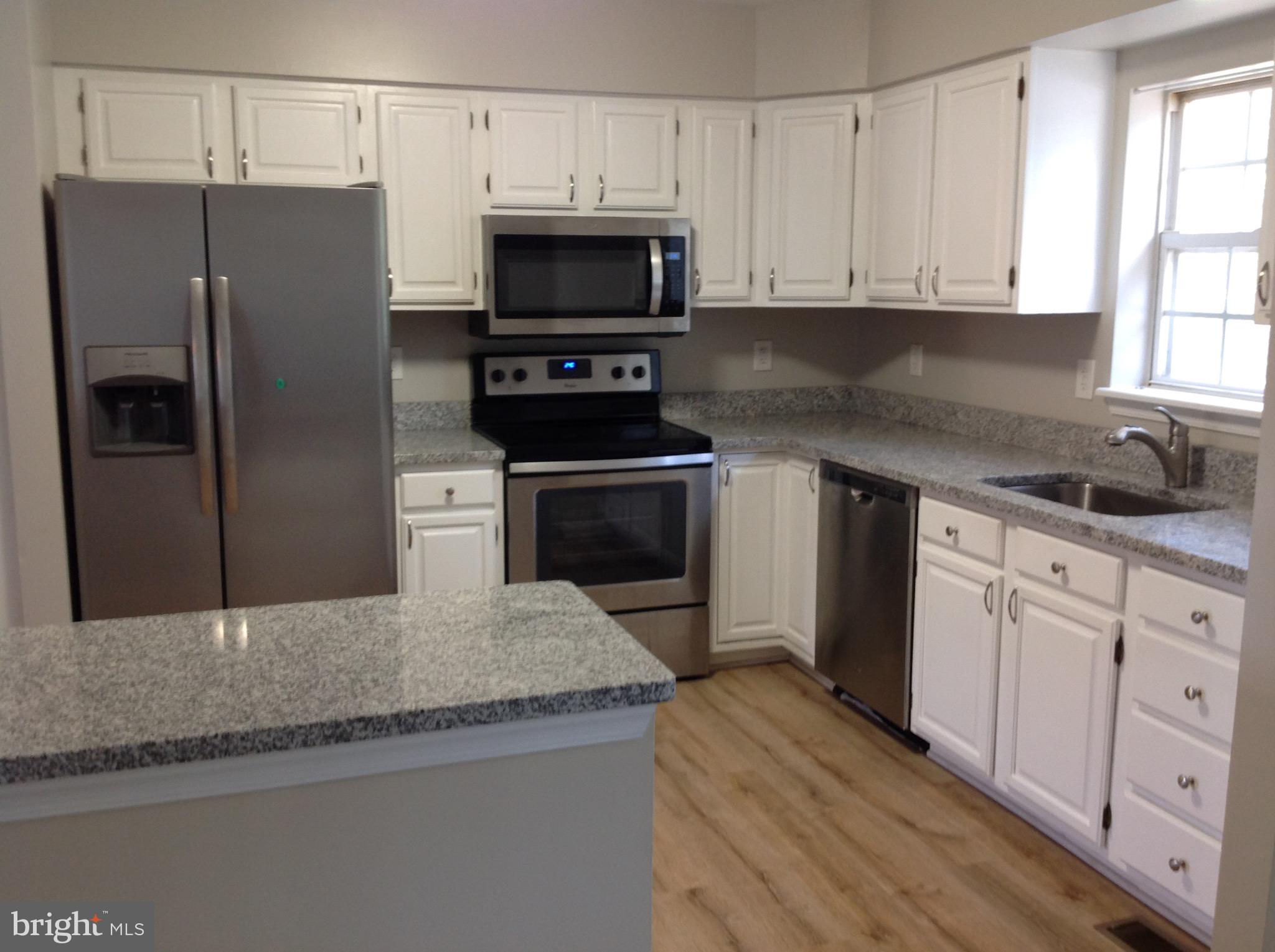 970 Point Pleasant Road Glen Burnie, MD 21060 - Photo 9 of 44 Granite counters, stainless appliances