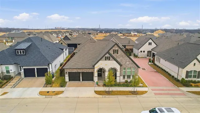 $456,000 | 4729 King Garden Parkway, Arlington, TX 76005