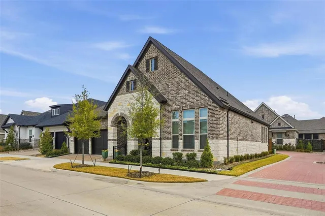 $456,000 | 4729 King Garden Parkway, Arlington, TX 76005