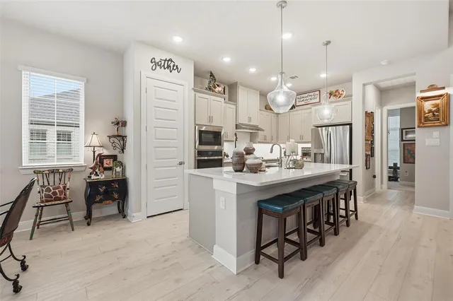 $456,000 | 4729 King Garden Parkway, Arlington, TX 76005