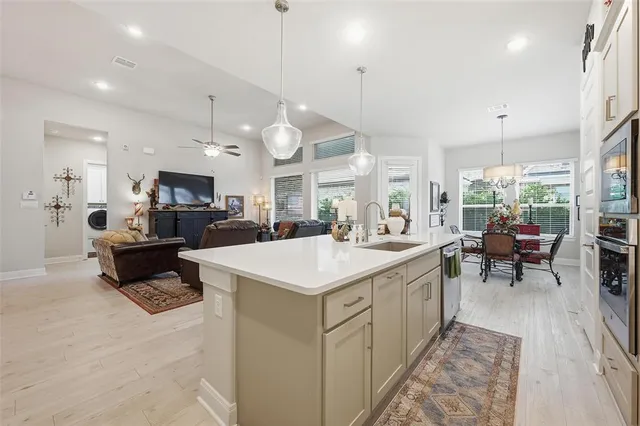 $456,000 | 4729 King Garden Parkway, Arlington, TX 76005