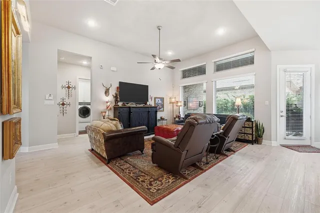 $456,000 | 4729 King Garden Parkway, Arlington, TX 76005