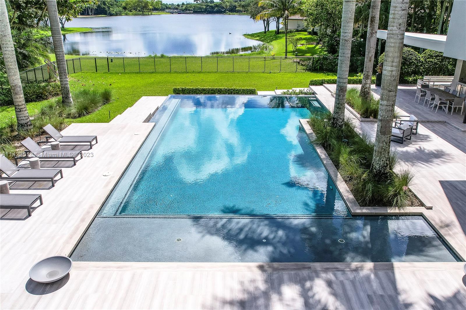 2690 Hackney Road Weston, FL 33331 - Photo 83 of 88