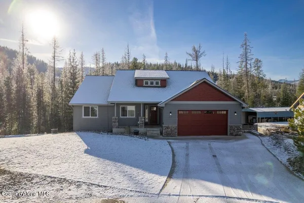 $649,000 | 202 Silver Saddle Court, Pinehurst, ID 83850
