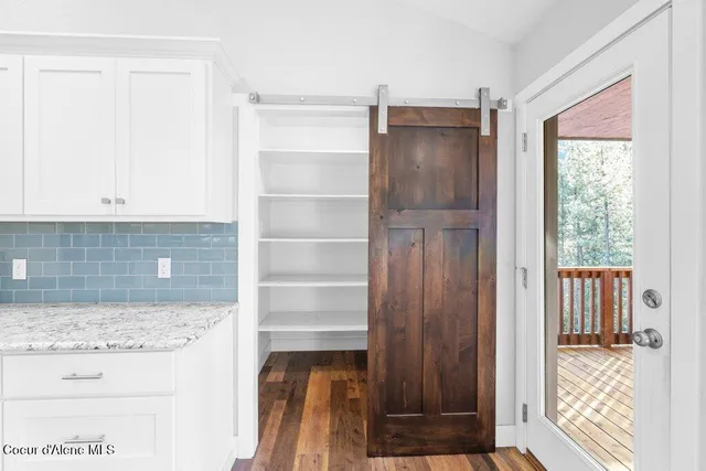 $649,000 | 202 Silver Saddle Court, Pinehurst, ID 83850